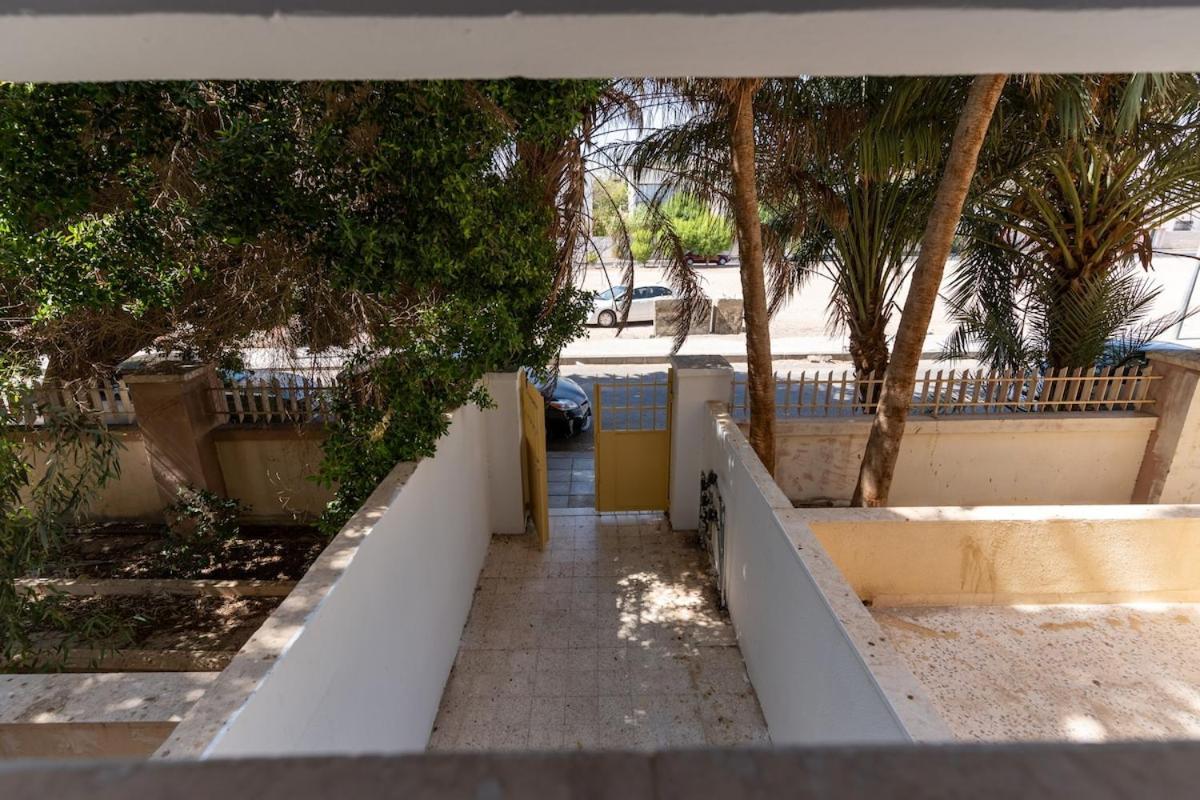 Blue Maria Perfect Location In Aqaba Apartman Kültér fotó